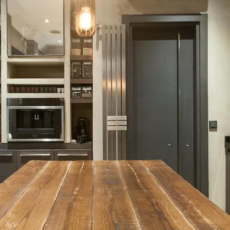 Charming Flat 450 M To Citys Mall In Tesvikiye Κωνσταντινούπολη